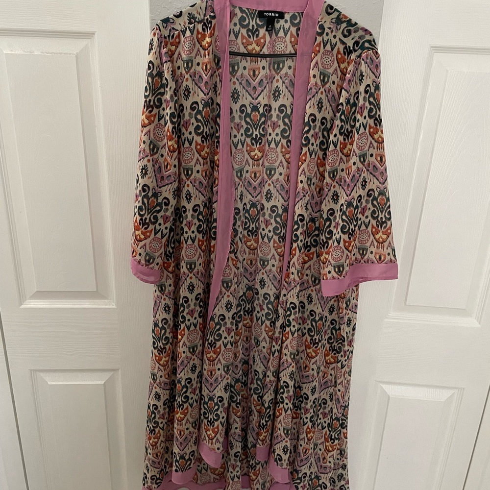 Torrid Women's Pink and Black Patterned Kimono Robe